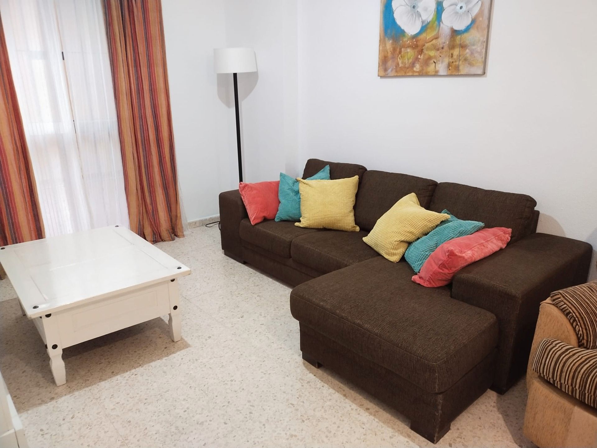 Sala d'estar de Pis de lloguer en Algeciras amb Moblat