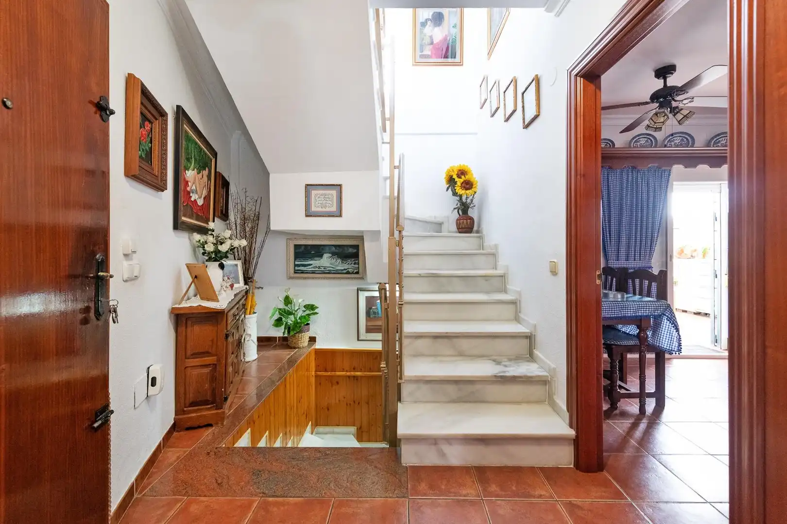 Casa adosada en venta en Rincón de la Victoria con Trastero y Piscina comunitaria