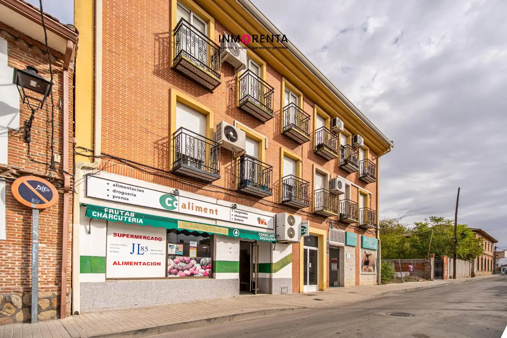 Local comercial en venda a Calle ROMA