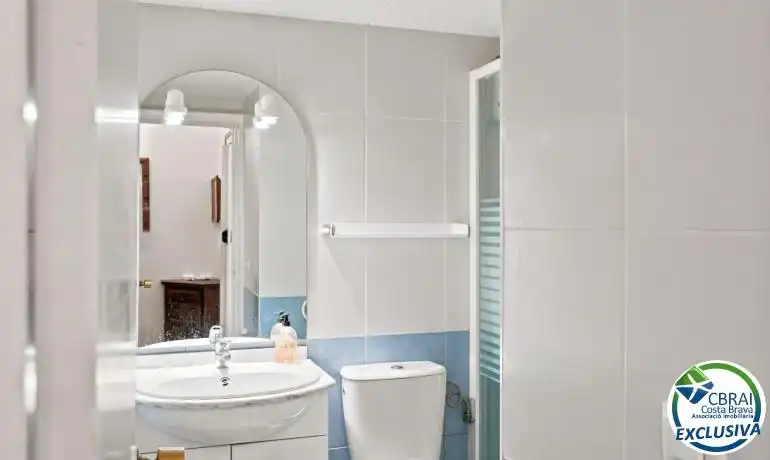 Bathroom of Flat for sale in Empuriabrava  with Terrace