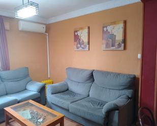 Living room of Flat for sale in San Fernando  with Air Conditioner and Heating