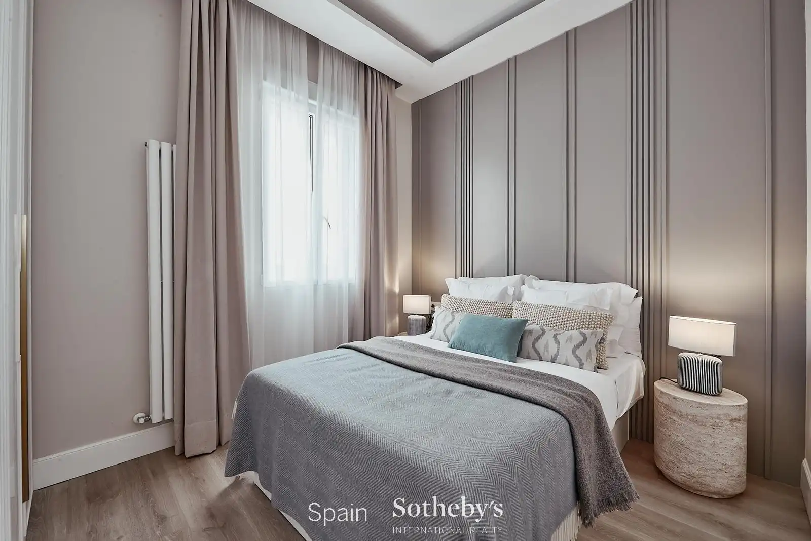 Dormitori de Apartament en venda en Madrid amb Aire condicionat i Calefacció
