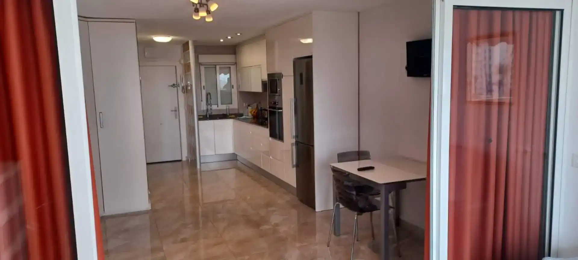 Cocina de Estudio en venta en Benidorm con Aire acondicionado