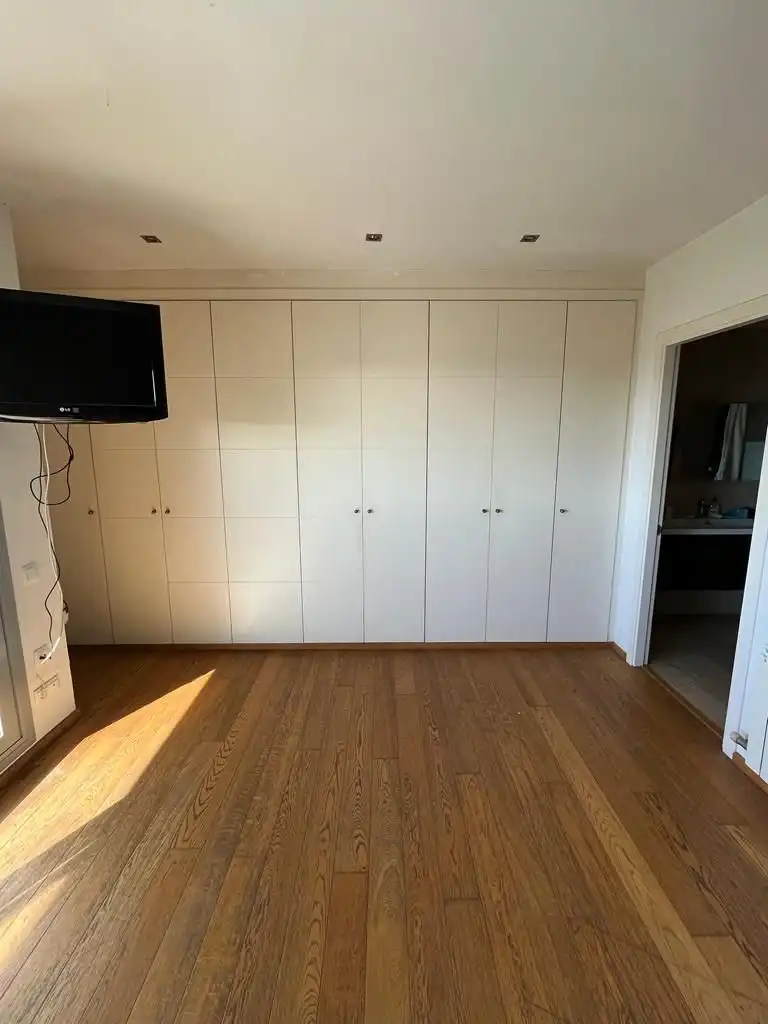 Habitación de Casa adosada en venta en Mataró con Aire acondicionado, Calefacción y Jardín privado