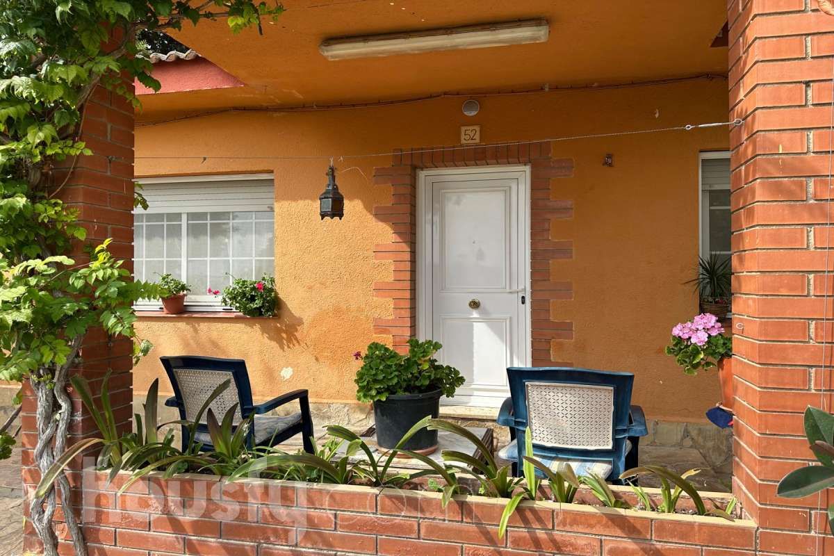 Exterior view of House or chalet for sale in Torrelles de Foix  with Air Conditioner, Heating and Private garden