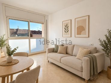 Flat with lift for sale in Carrer de Miquel Vives 85