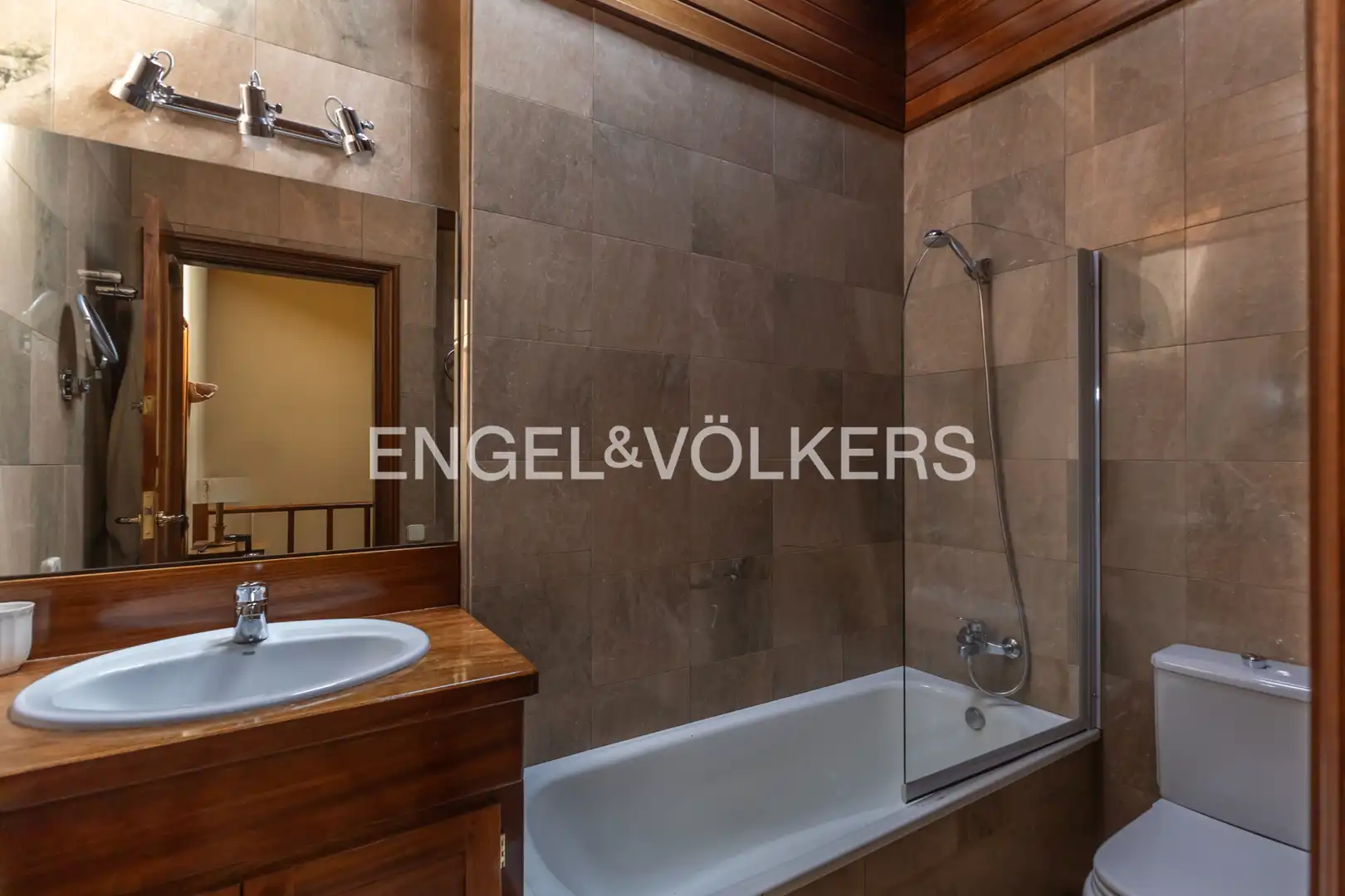 Bathroom of Detached homes for sale in Llívia  with Heating, Parquet flooring and Terrace