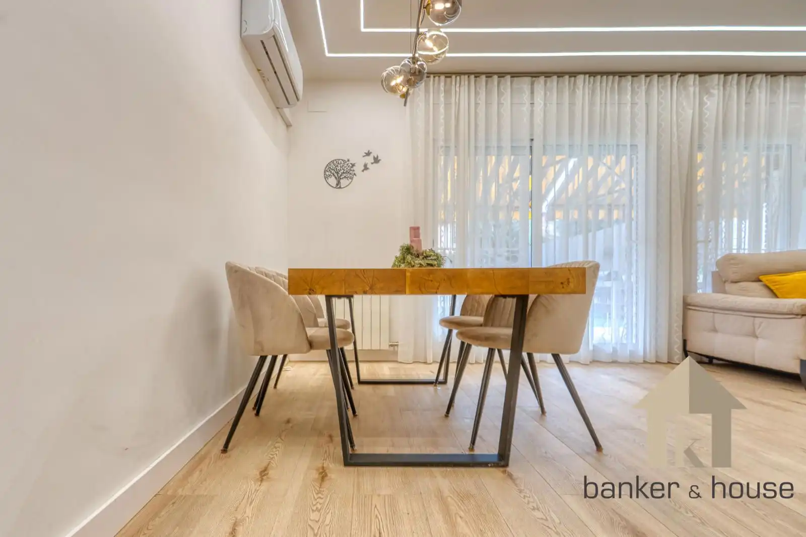 Dining room of Detached homes for sale in Cerdanyola del Vallès  with Air Conditioner, Heating and Private garden