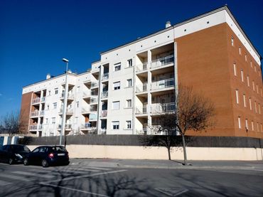 Dúplex con ascensor en venta en C/ Omnium Cultural