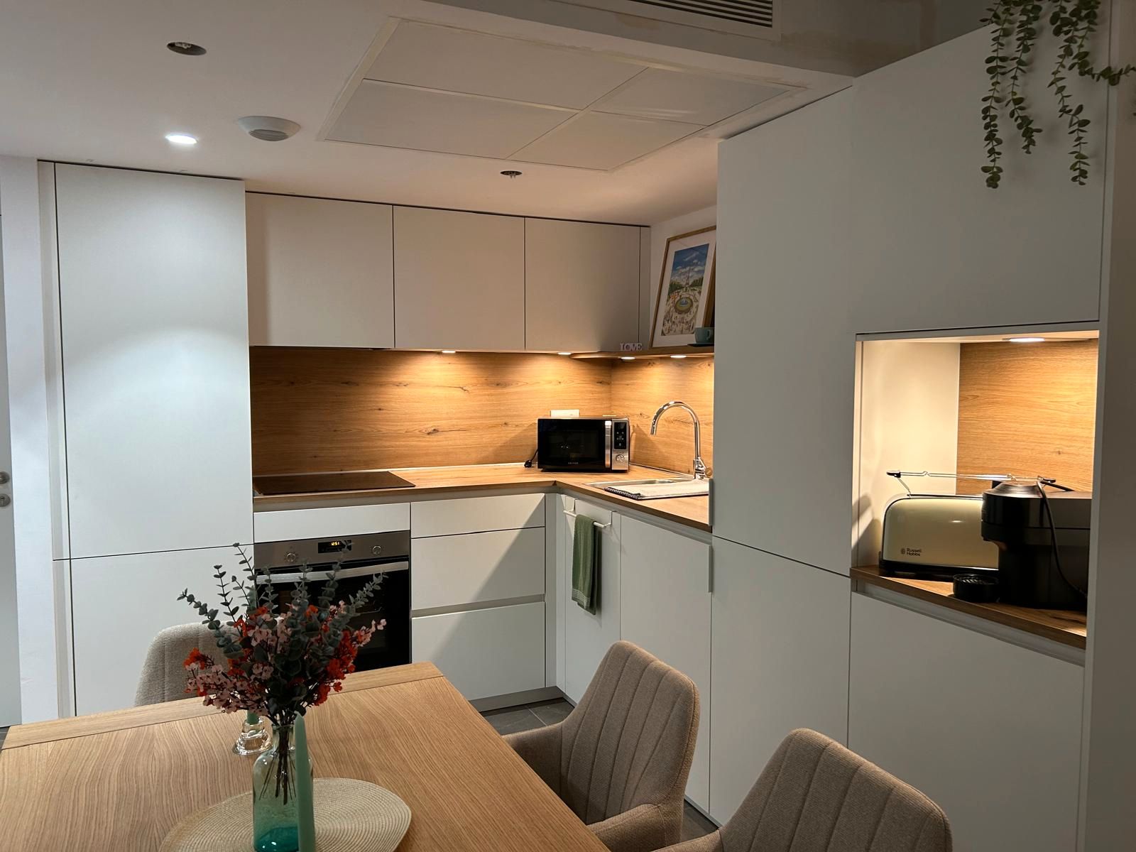 Kitchen of Duplex to rent in  Cádiz Capital  with Air Conditioner, Parquet flooring and Furnished