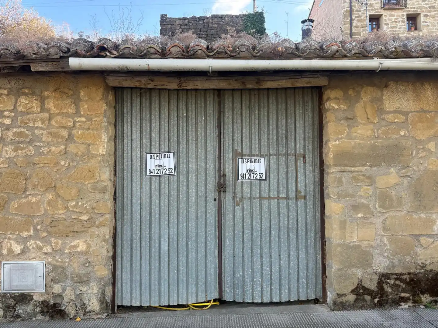 Altres en venda a Anguciana - CL BODEGAS