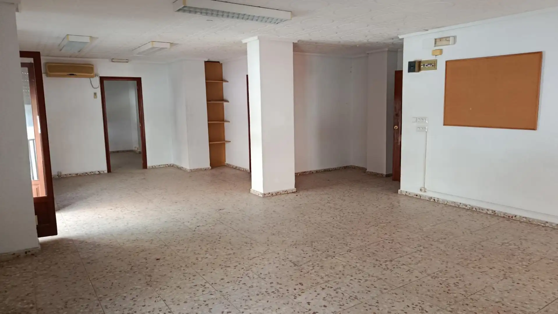 Oficina de alquiler en Elche / Elx con Aire acondicionado