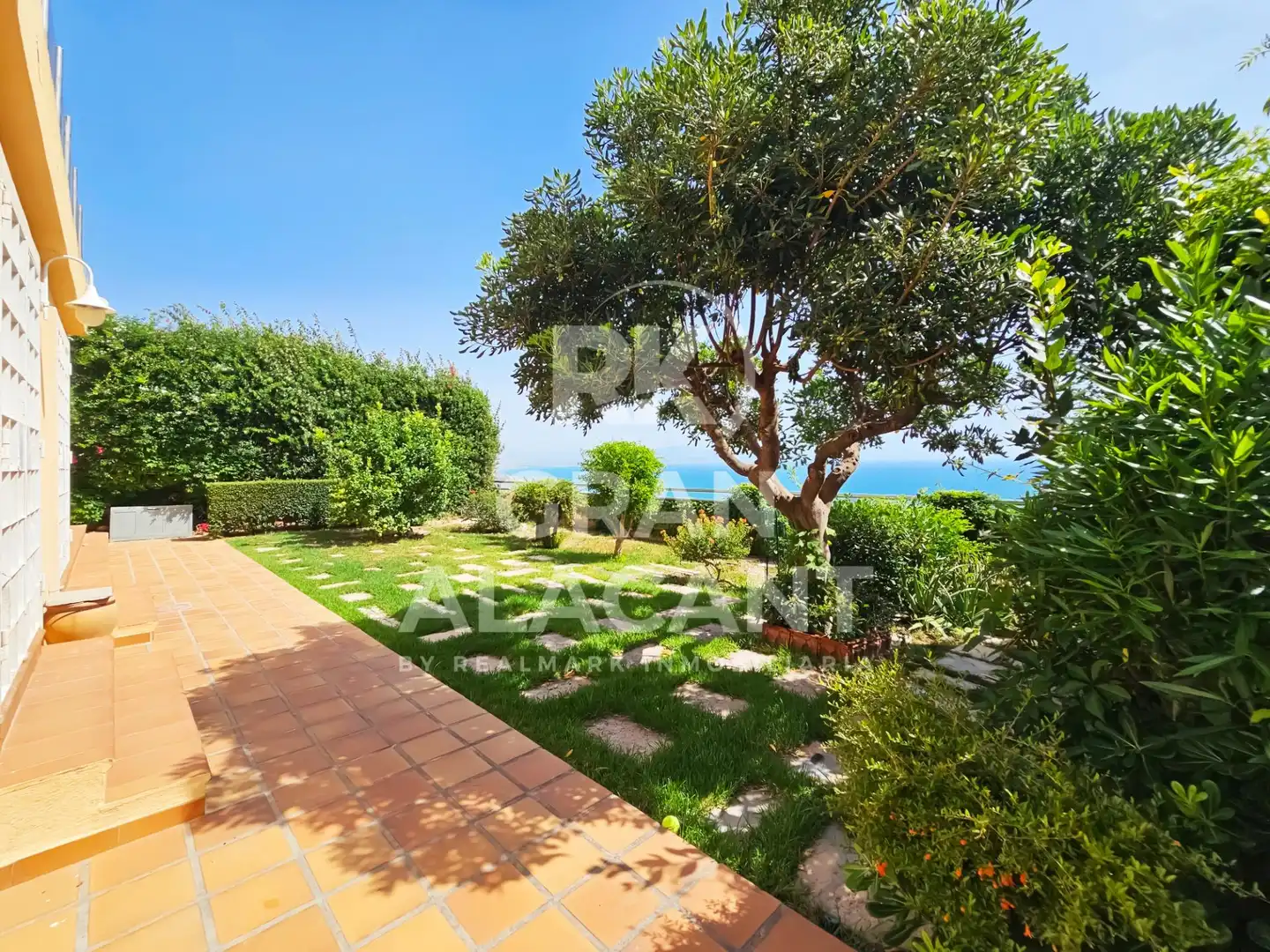 Jardí de Casa o xalet en venda en Santa Pola amb Aire condicionat, Calefacció i Jardí privat