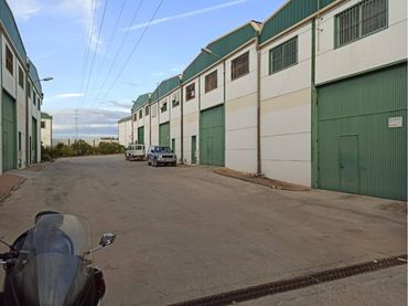 Nau industrial en venda a Úbeda