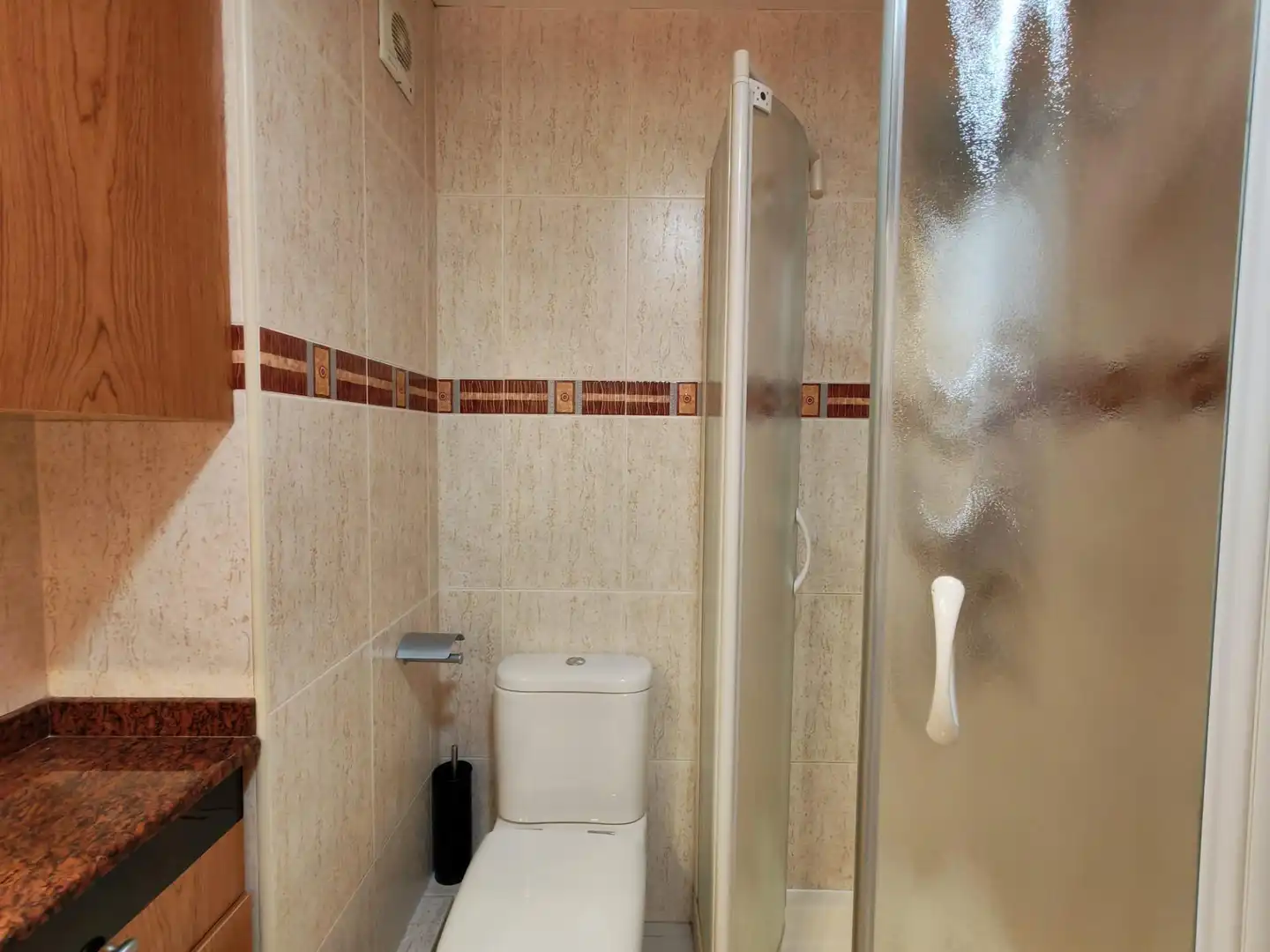 Baño de Apartamento en venta en Barcelona con Calefacción, Parquet y Balcón
