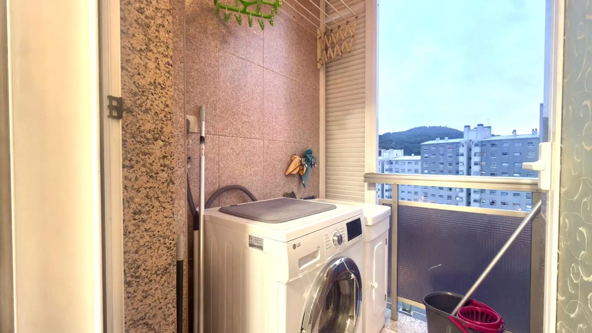 Balcony of Flat for sale in Ourense Capital   with Heating, Parquet flooring and Furnished