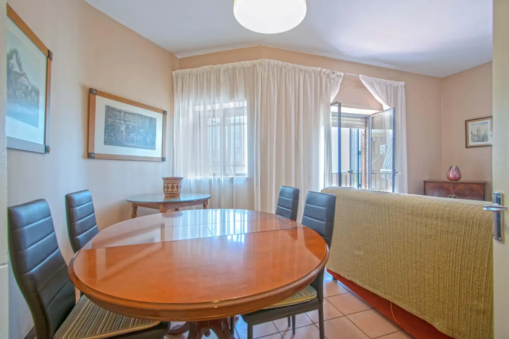 Comedor de Piso en venta en Sevilla con Terraza y Amueblado