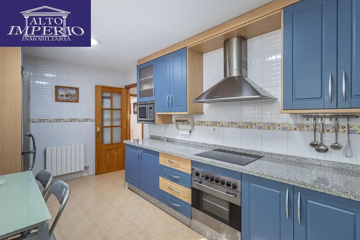 House with terrace for sale in Calle LIMA, imagen 12