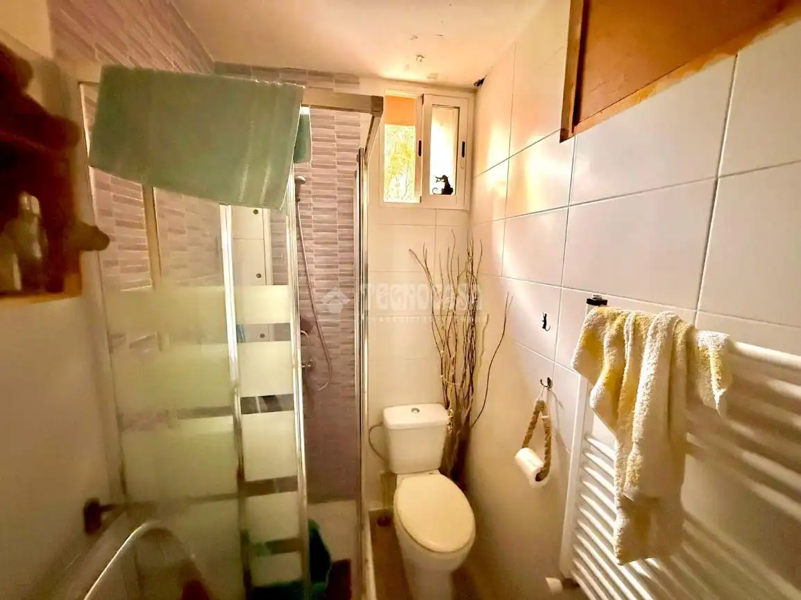 Baño de Piso en venta en Madrid con Calefacción y Terraza