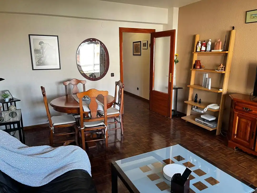 Sala de estar de Piso en venta en Barañáin / Barañain con Calefacción y Balcón