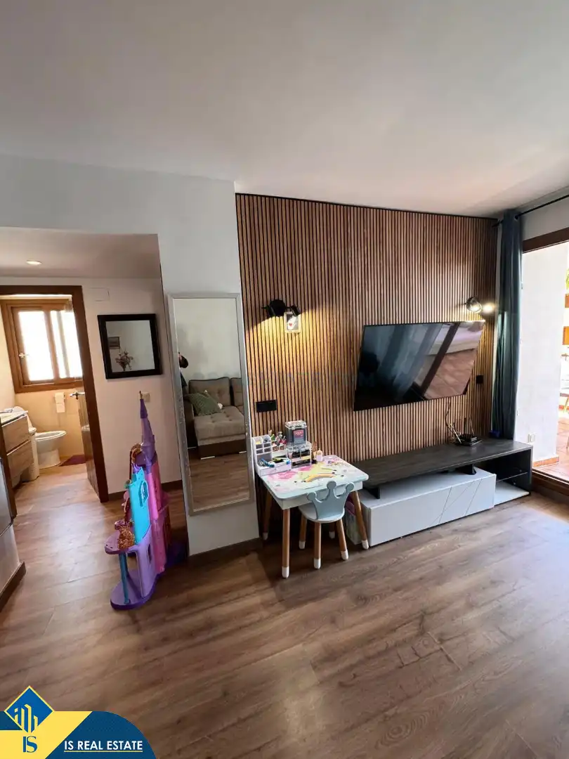 Apartment with pool for sale in Playa del Acequión, Náufragos y Rocío del Mar
