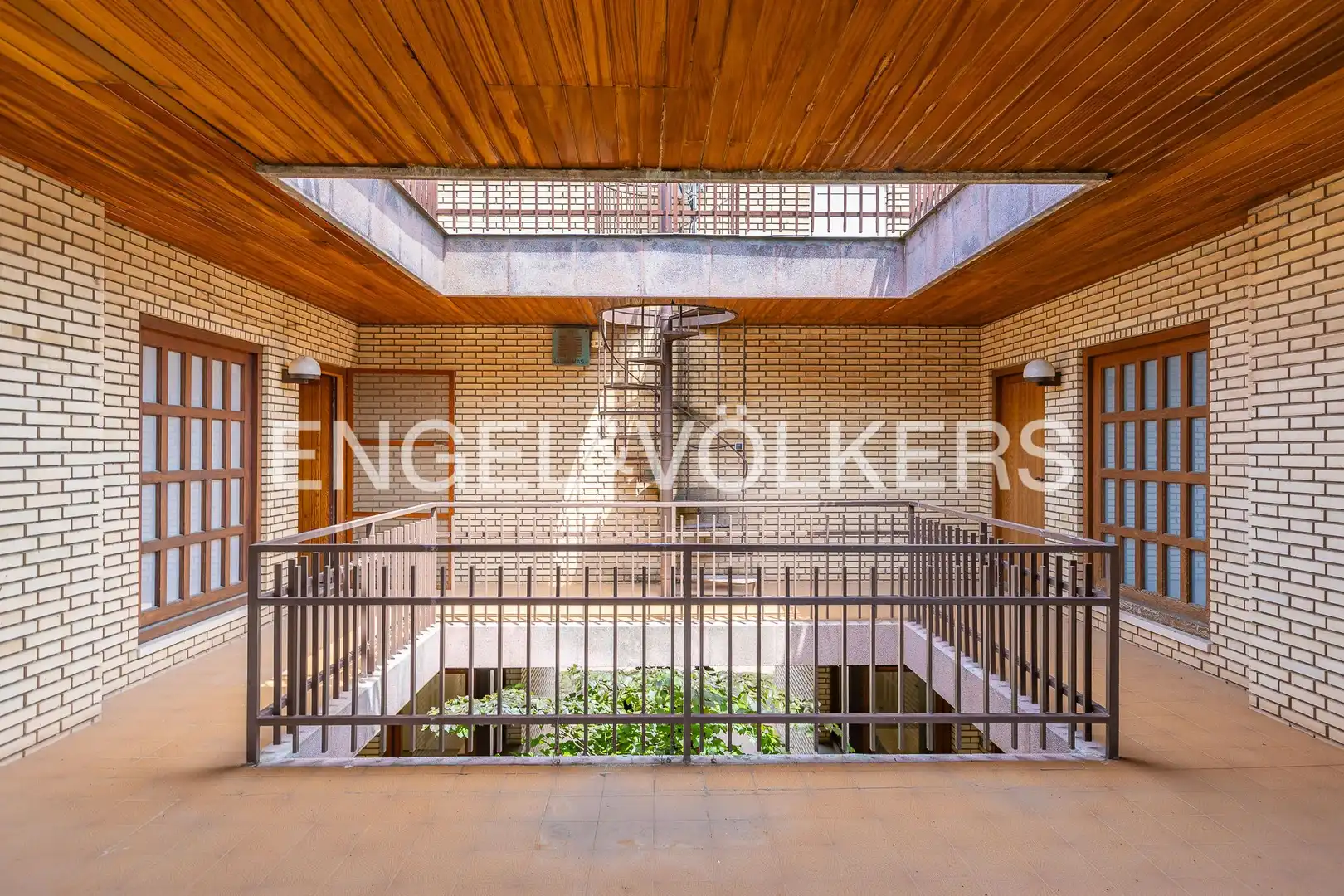 Vista exterior de Finca rústica en venda en Manresa amb Calefacció, Jardí privat i Terrassa