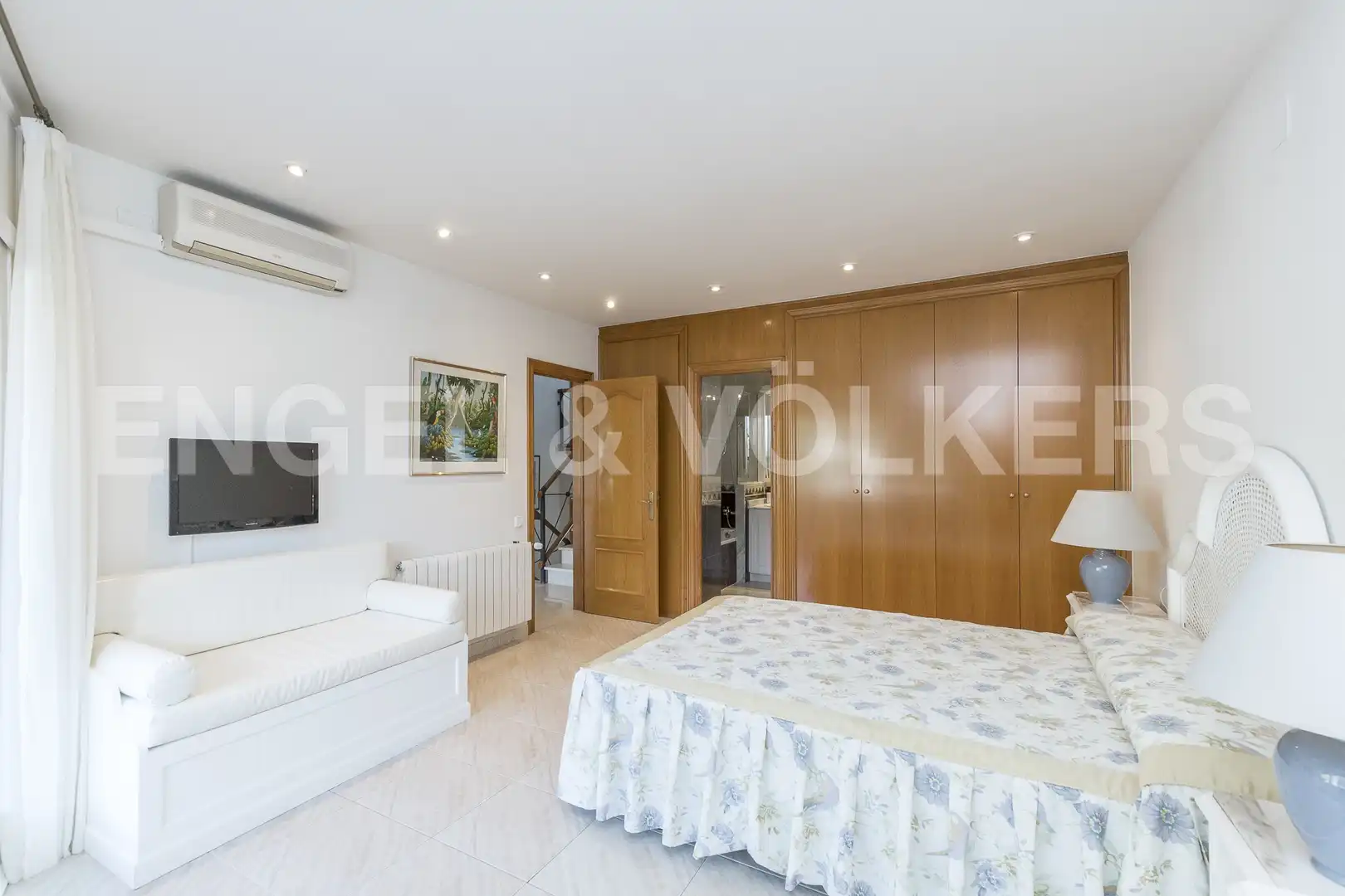 Dormitori de Casa o xalet en venda en Castelldefels amb Aire condicionat, Calefacció i Jardí privat