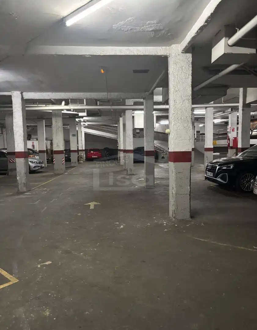 Aparcament de Garatge en venda en Barcelona
