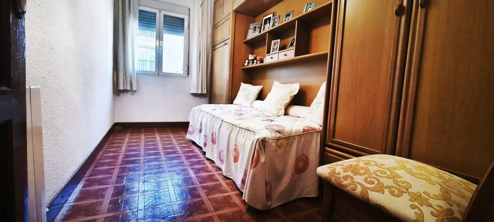 Habitación de Piso en venta en Zaragoza con Aire acondicionado y Calefacción