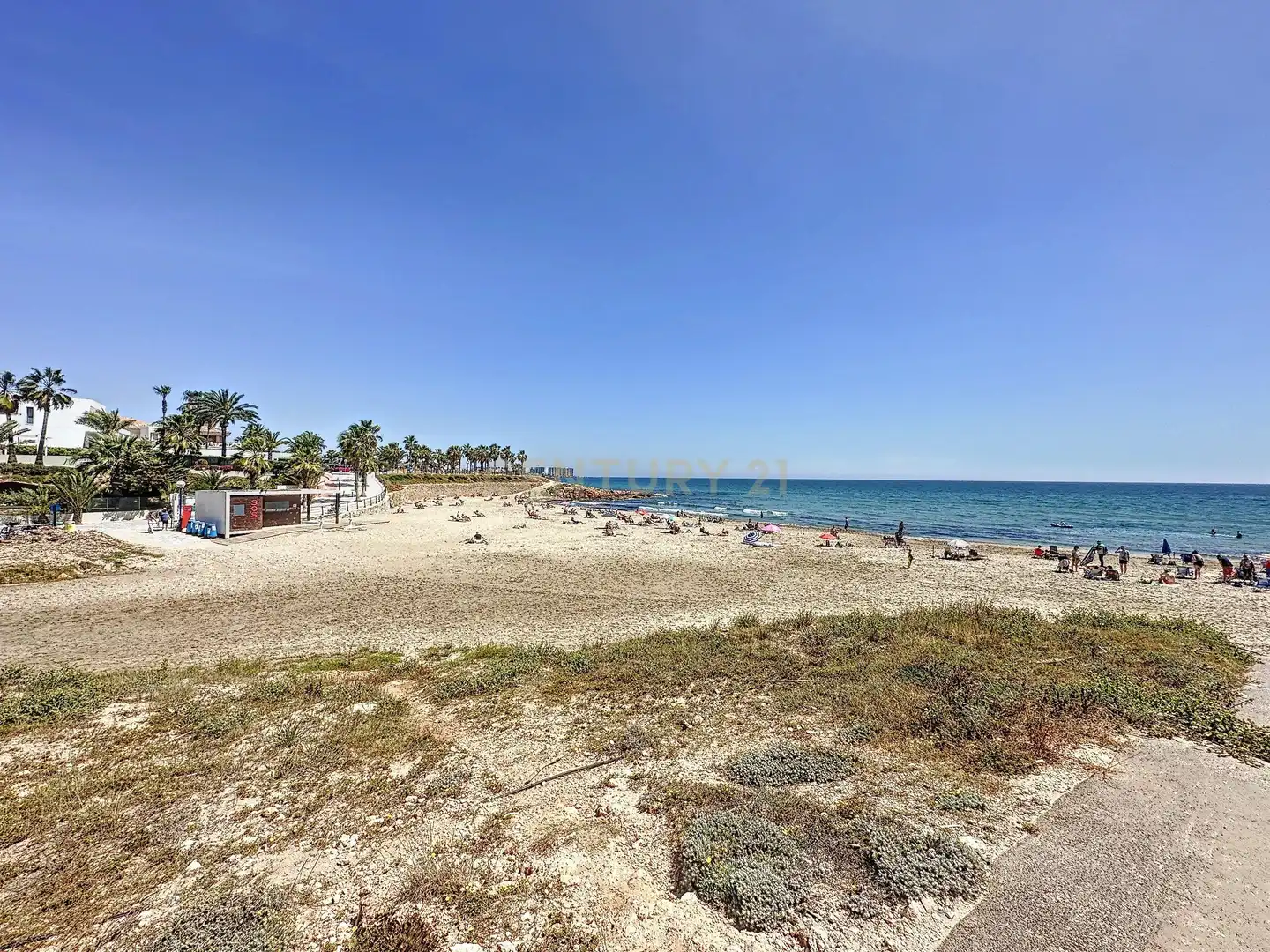 Vista exterior de Apartamento de alquiler en Orihuela con Aire acondicionado, Horno y Piscina comunitaria