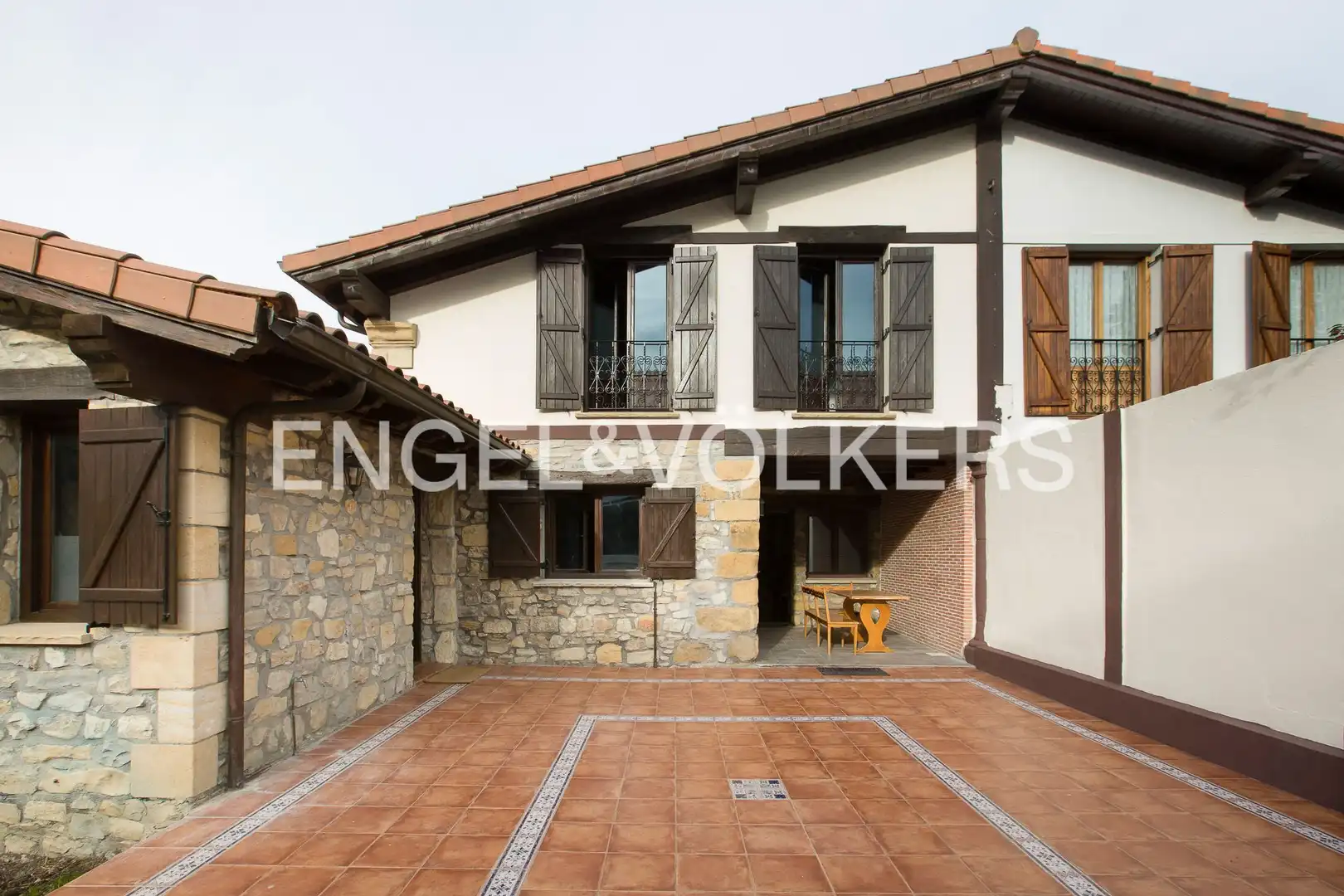 Detached homes for sale in Eguzkitza Bidea, Berango