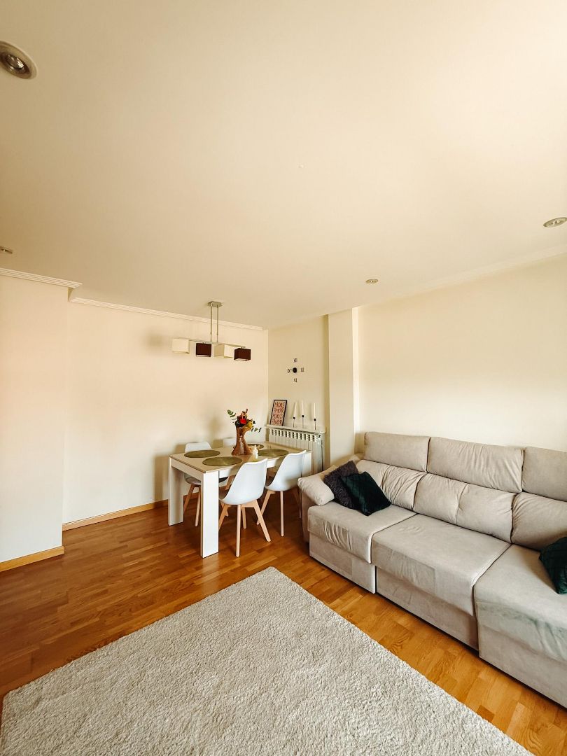 Sala de estar de Piso en venta en  Logroño con Calefacción, Trastero y Amueblado