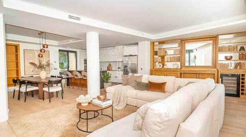 Photo 2 of Flat to rent in Jerónimos, Madrid