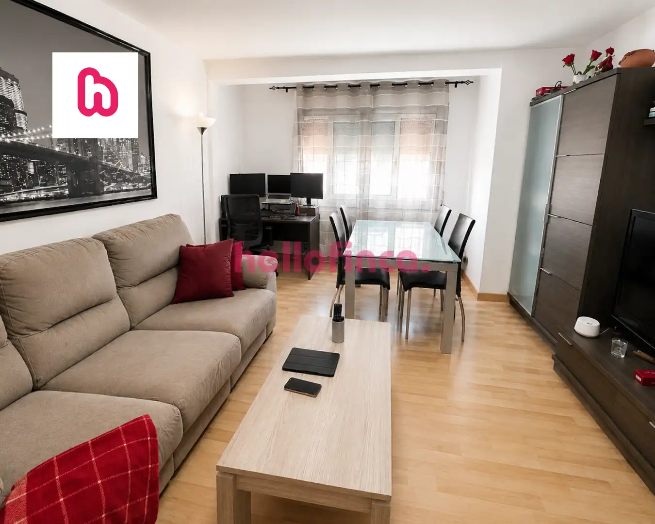 Piso con terraza en venta en Centre
