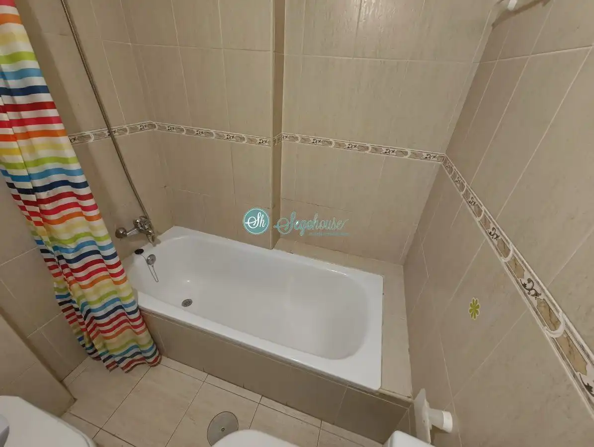 Bathroom of Flat for sale in Segovia  with Heating, Storage room and Furnished