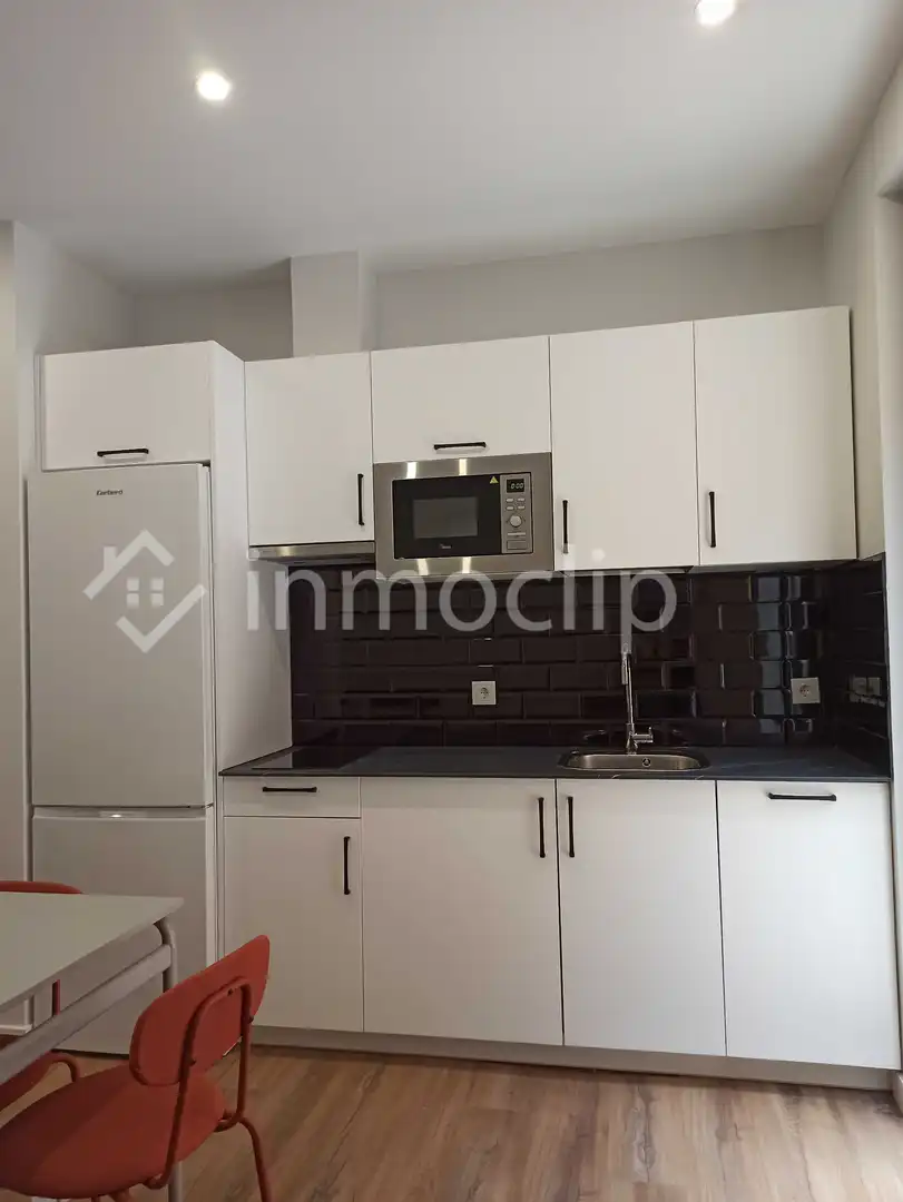 Wohnung zur Miete in CALLE AVILA, Garrido Norte