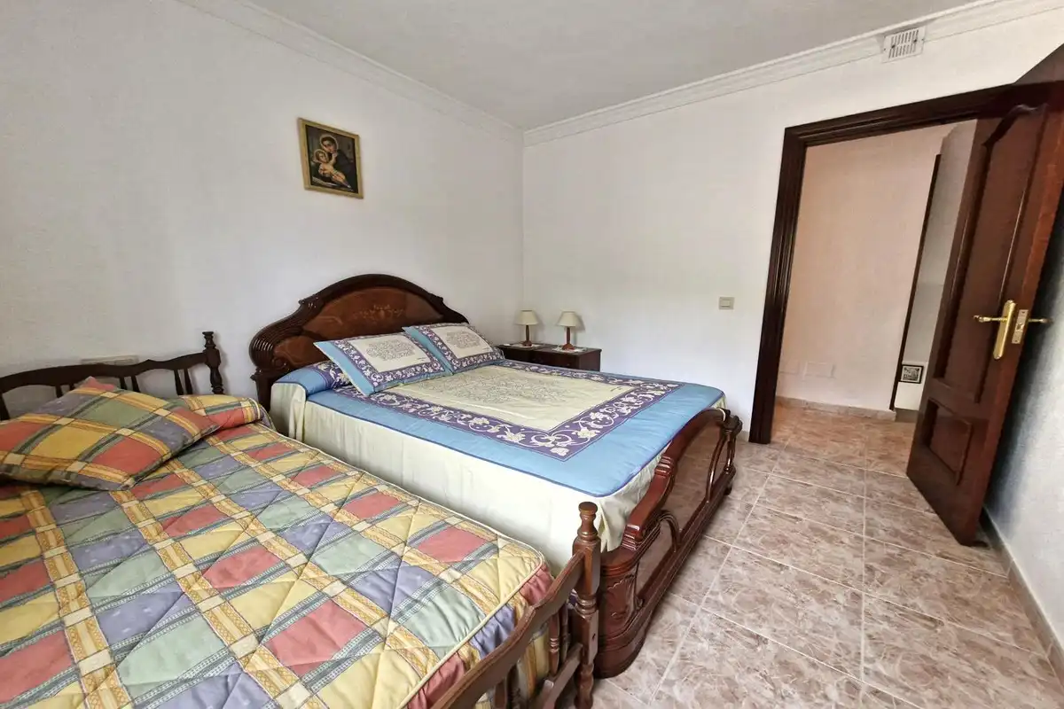 Terraced house with garden for sale in Guaro, imagen 27