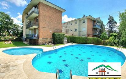 Swimming pool of Flat for sale in Hoyo de Manzanares