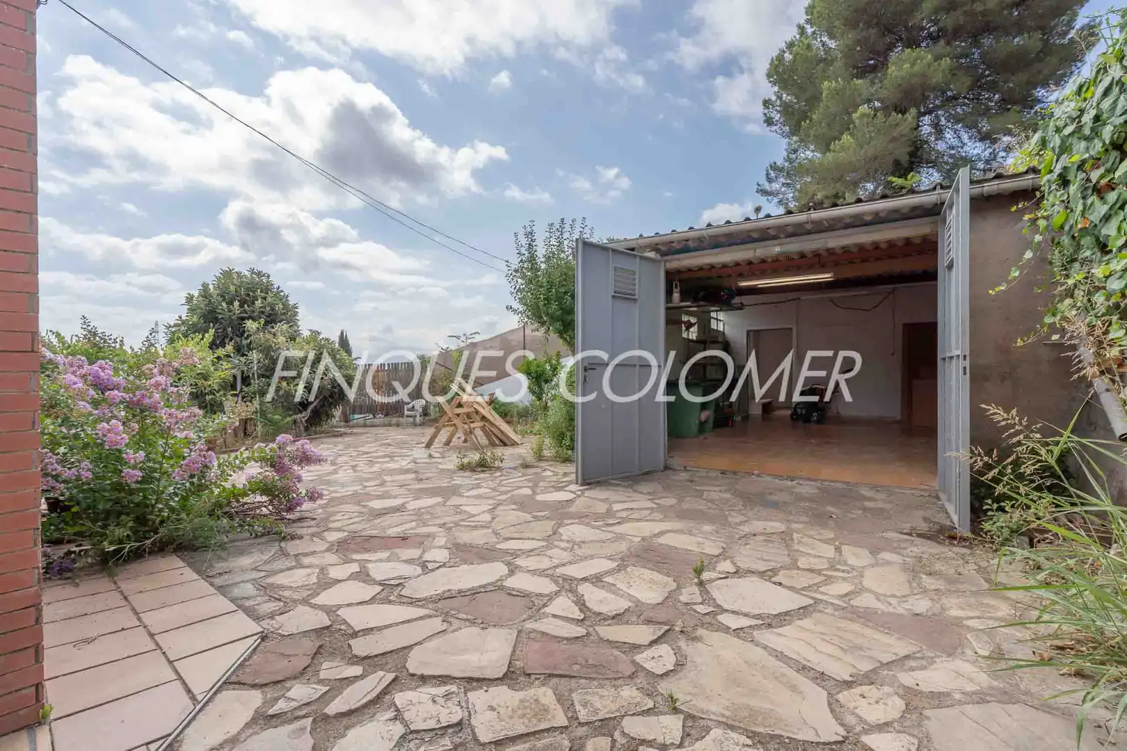 Vista exterior de Casa o chalet en venta en Rubí con Aire acondicionado, Jardín privado y Terraza