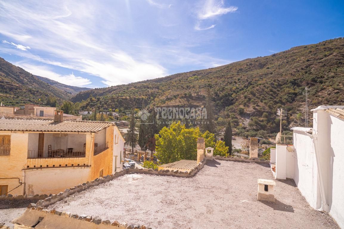 Exterior view of Single-family semi-detached for sale in Torvizcón  with Terrace