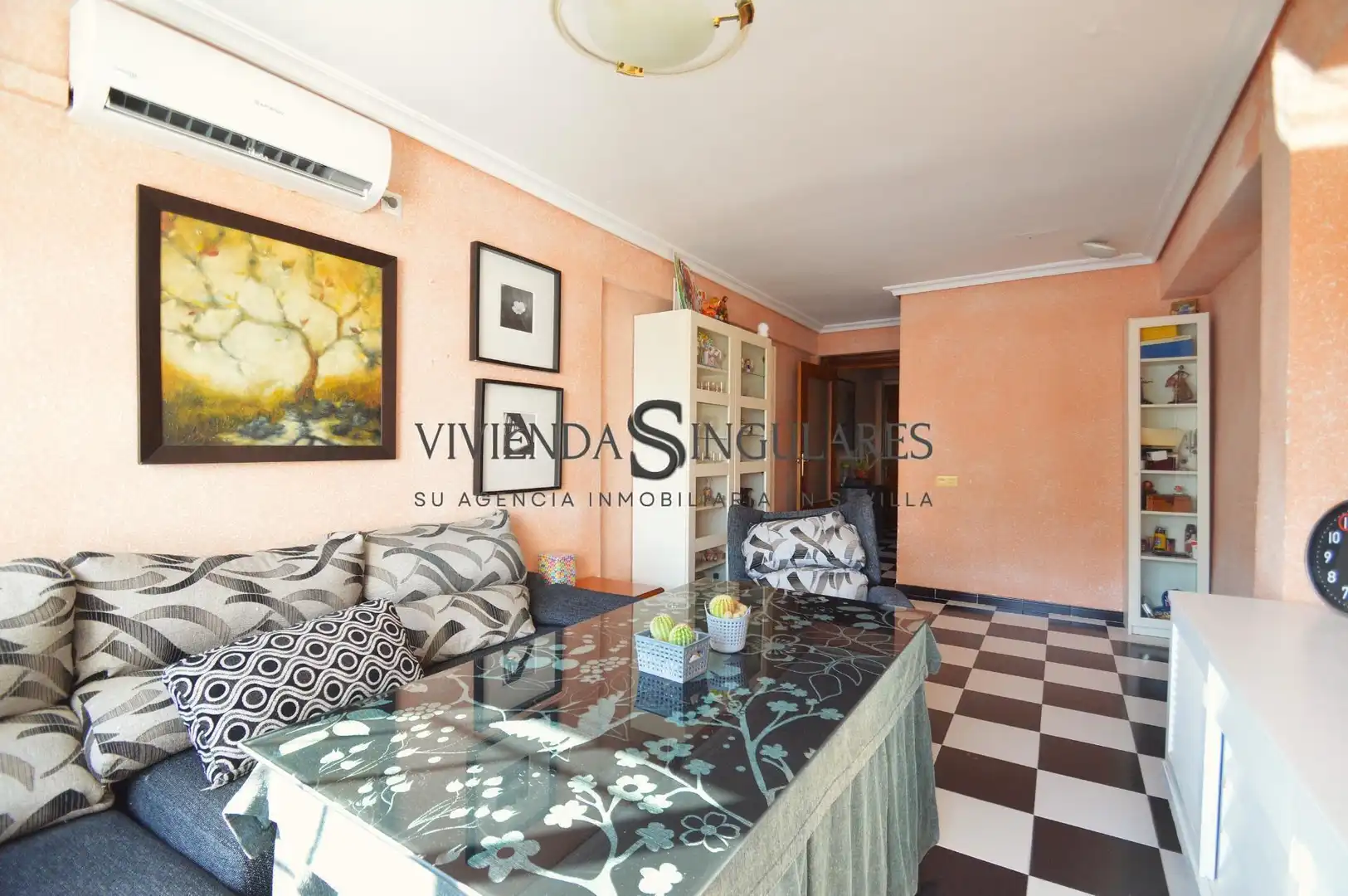 Vista exterior de Piso en venta en Sevilla con Aire acondicionado y Calefacción