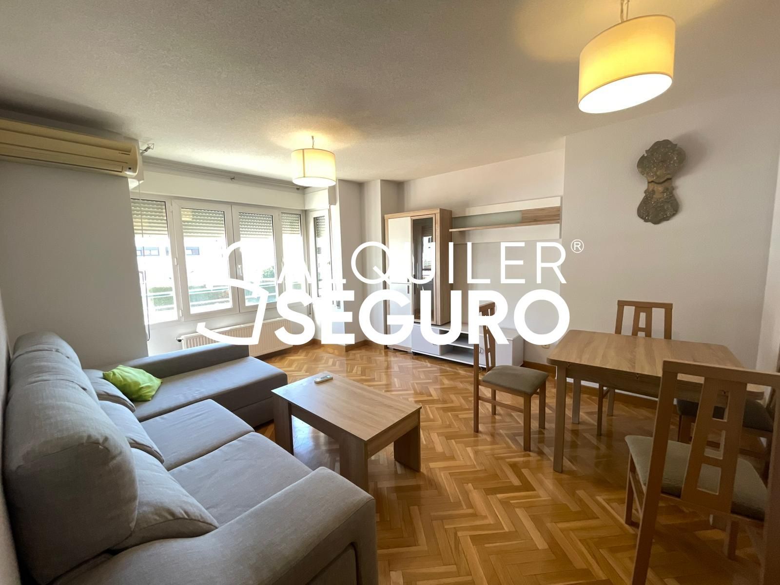 Sala d'estar de Pis de lloguer en  Madrid Capital amb Aire condicionat, Calefacció i Traster