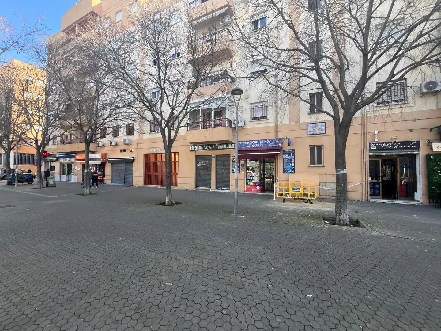 Local en venta en Sevilla con Aire acondicionado y Amueblado