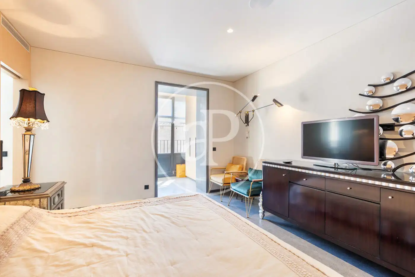 Schlafzimmer von Wohnung zum Verkauf in Barcelona mit Klimaanlage und Heizung