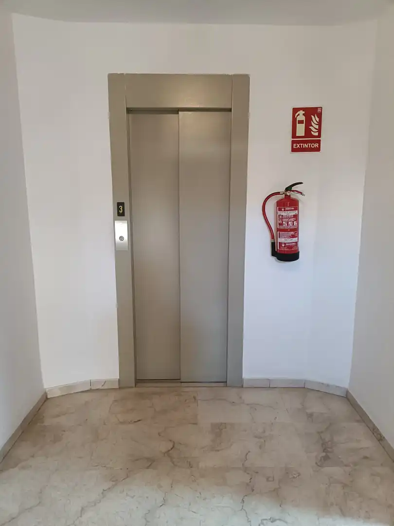 Piso de alquiler en Granada con Aire acondicionado, Calefacción y Amueblado