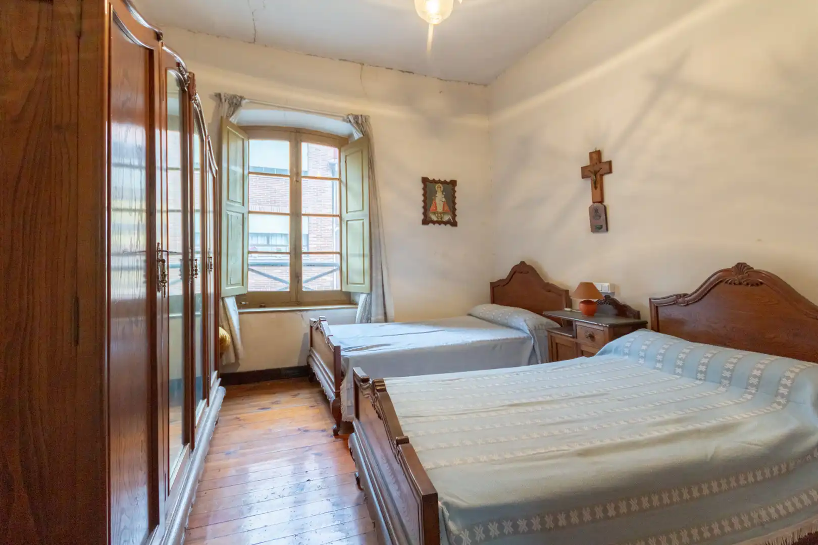 Schlafzimmer von Wohnung zum Verkauf in Mieres (Asturias) mit Heizung, Parkett und Möbliert