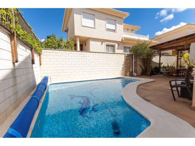 Casa-chalet en Venta en Médico Federico Martínez Pérez en Campo Alto - Club de Campo