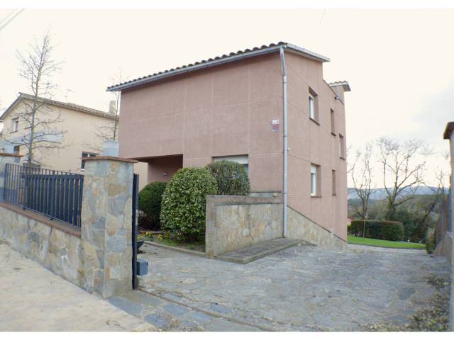 Casa-chalet en Alquiler en Castellcir