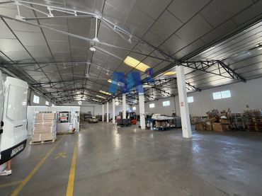 Nau industrial de lloguer a Eduardo Torroja
