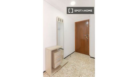 Foto 5 de Habitació a Altabix, Elche / Elx